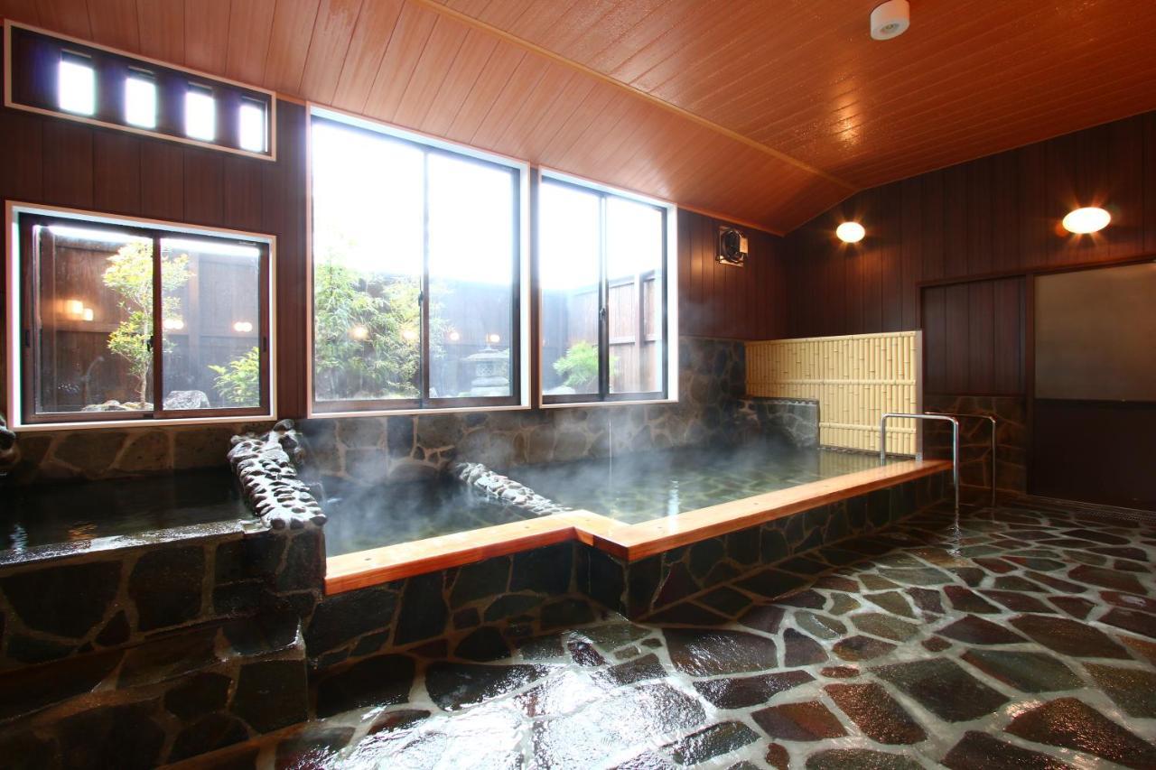 Hitoyoshi Onsen Ohgano Yado Hotel Екстериор снимка